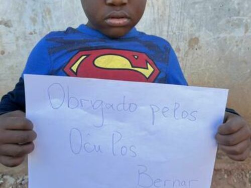 Carlos et llança un agraïment personalitzat 🌍👓👀